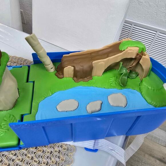 Pokemon Carry Case Jungle Playset Action Figure: Includes 2-Piece Plastic Set - Picture 10 of 10